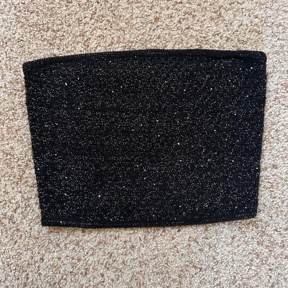 Express Crop Top - Picture 1 of 3